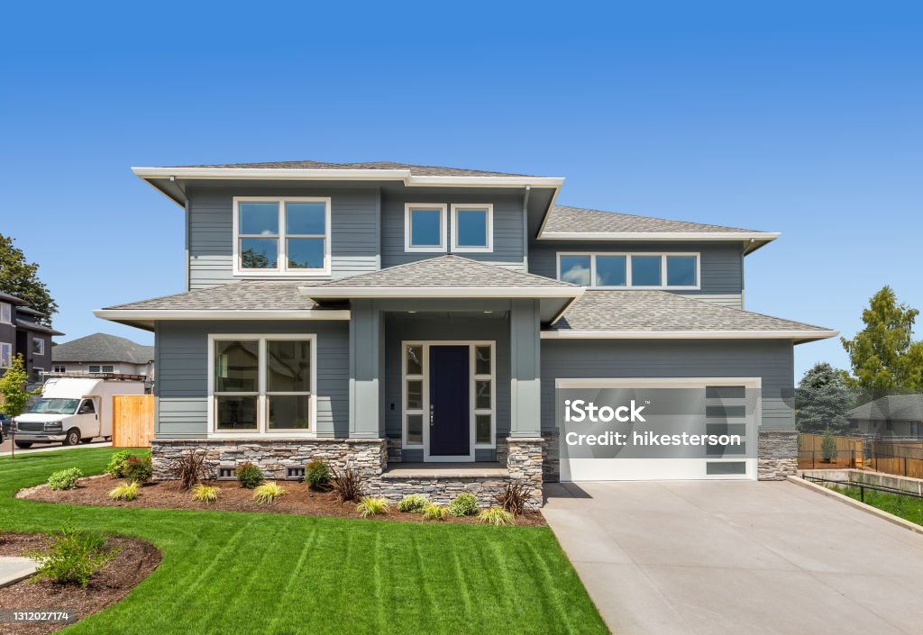 Modern energy efficient home